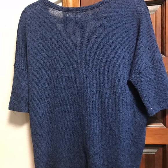 Light weight blue blouse - Picture 2 of 2